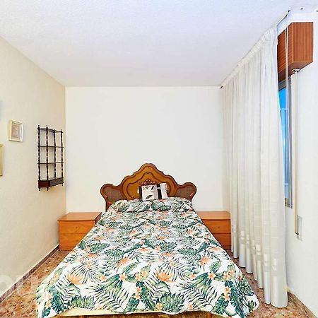 Lovely Bedroom In A Shared Apartment In The Center Of Alicante Esterno foto