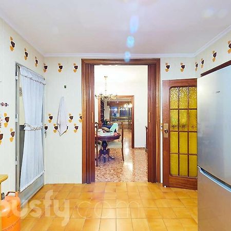 Lovely Bedroom In A Shared Apartment In The Center Of Alicante Esterno foto
