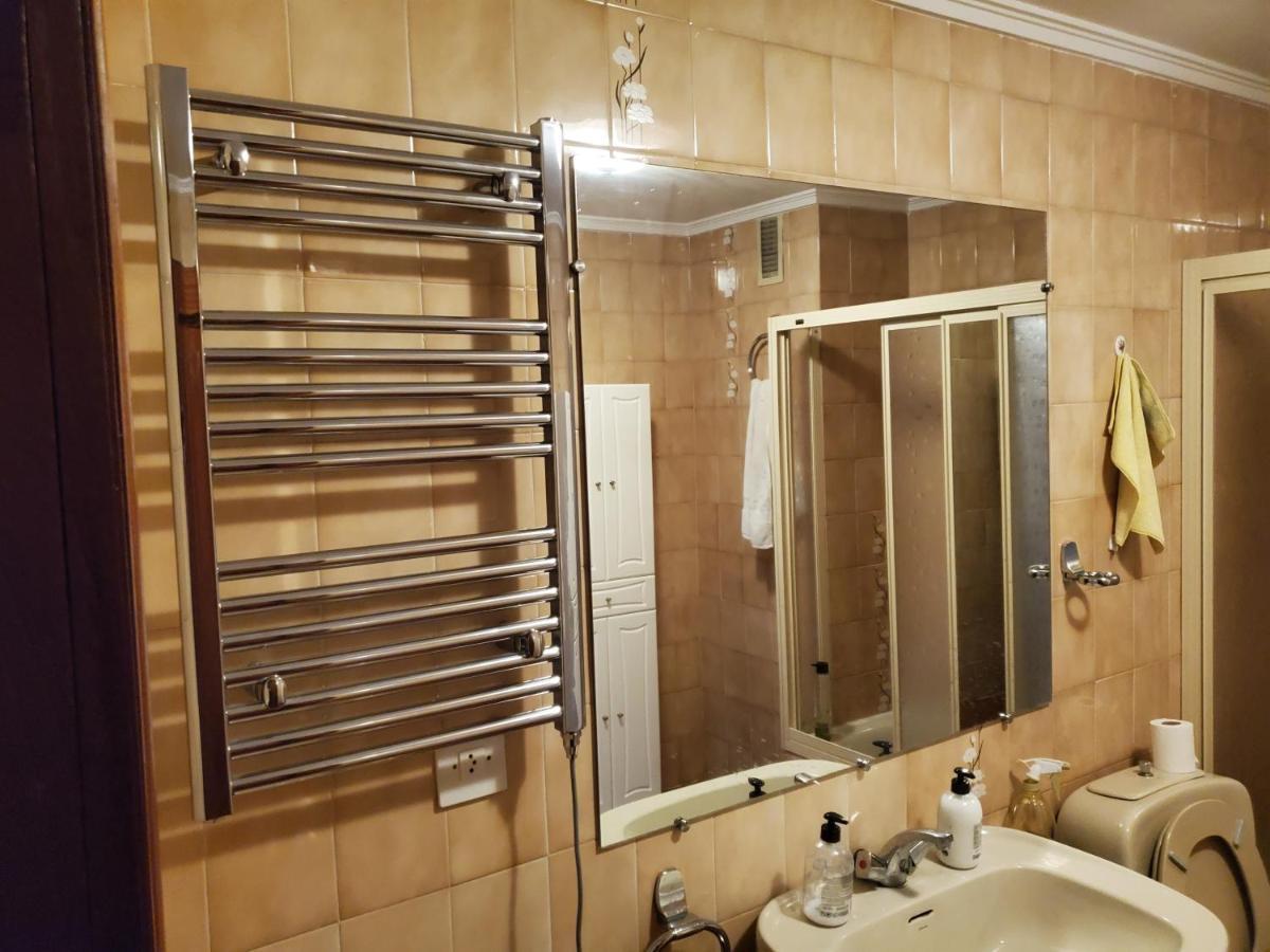 Lovely Bedroom In A Shared Apartment In The Center Of Alicante Esterno foto