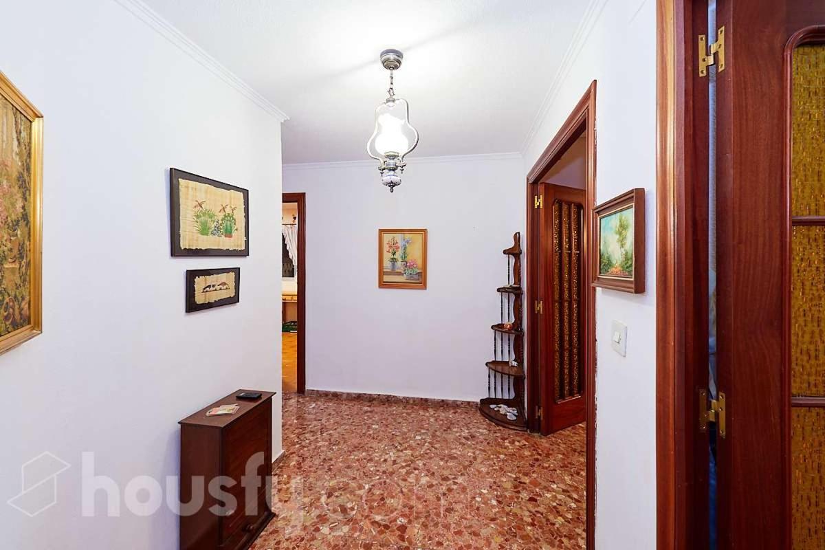 Lovely Bedroom In A Shared Apartment In The Center Of Alicante Esterno foto